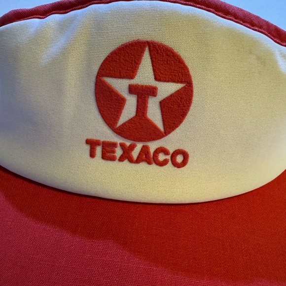 Red and White Visor - Picture 2 of 5